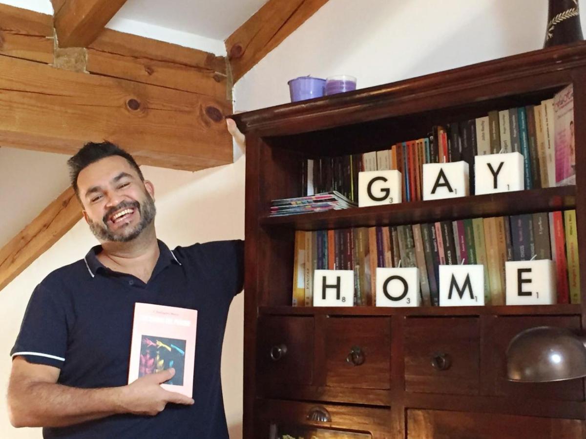La Casona De Castilnovo - Gay Men Only Guest House Valdesaz Luaran gambar
