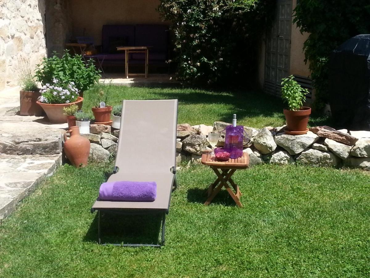 La Casona De Castilnovo - Gay Men Only Guest House Valdesaz Luaran gambar