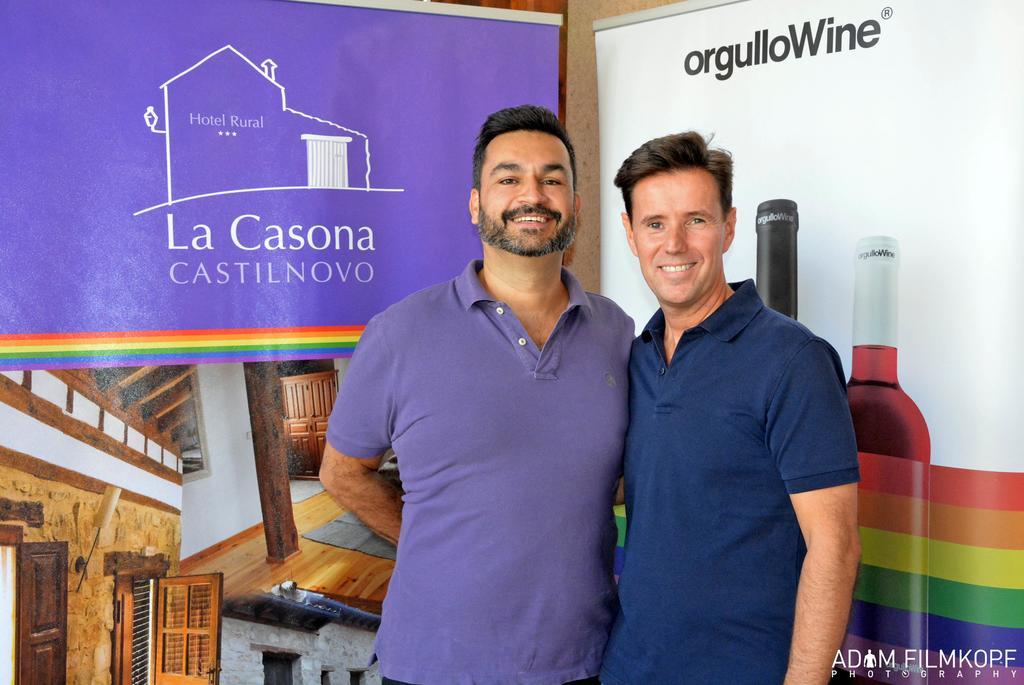 La Casona De Castilnovo - Gay Men Only Guest House Valdesaz Luaran gambar