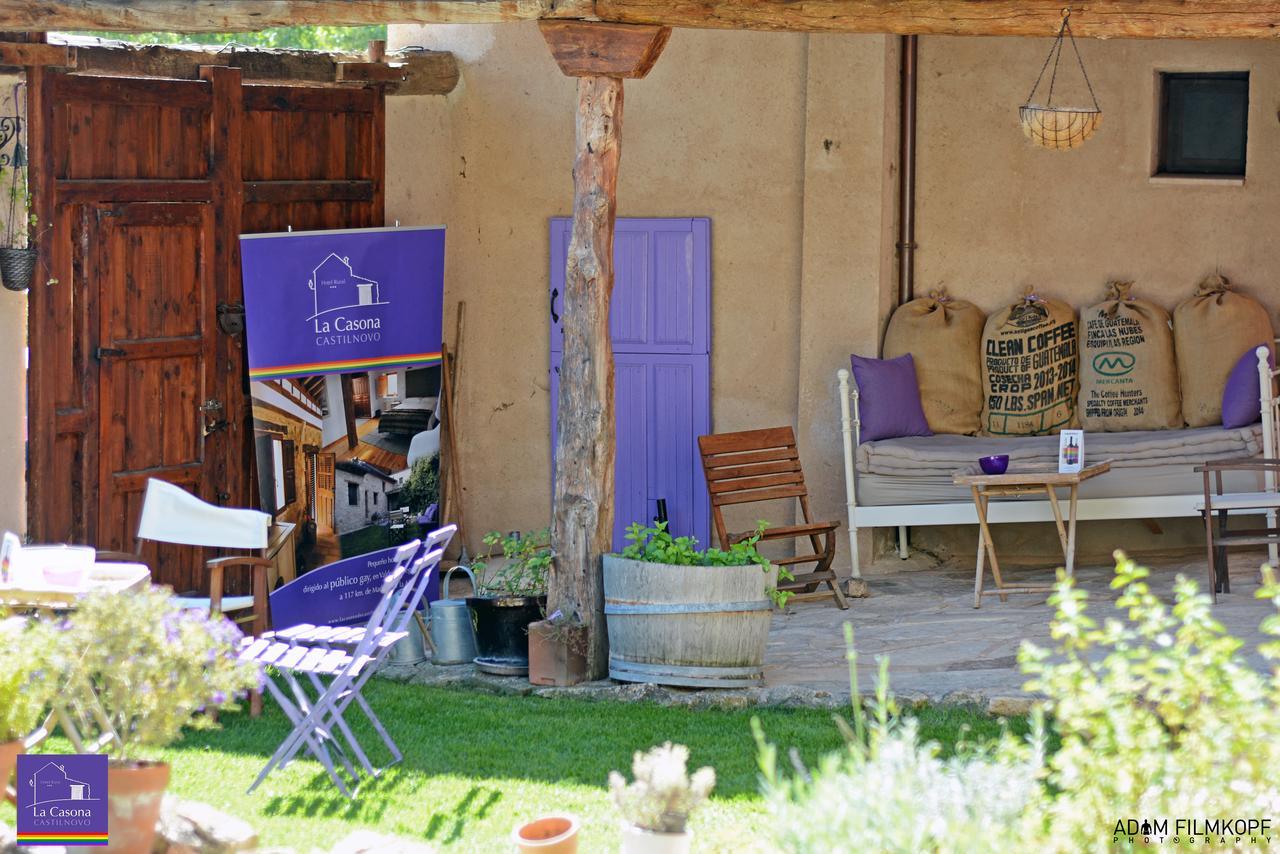 La Casona De Castilnovo - Gay Men Only Guest House Valdesaz Luaran gambar